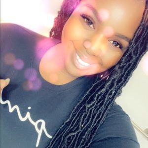 Meet your Posher, Cierra